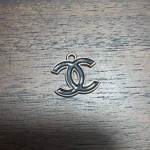 CC VINTAGE ZIPPER PULL NECKLACE CHARM